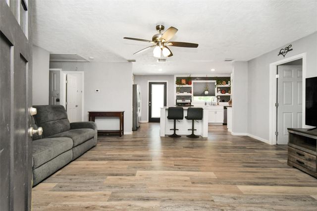29827 Shady Brook Ln, Magnolia, TX 77355