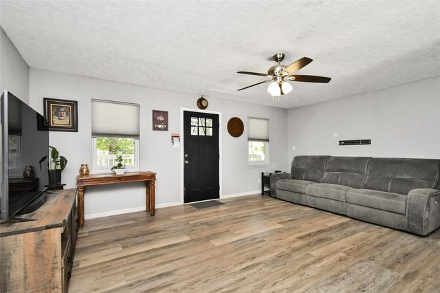 29827 Shady Brook Ln, Magnolia, TX 77355