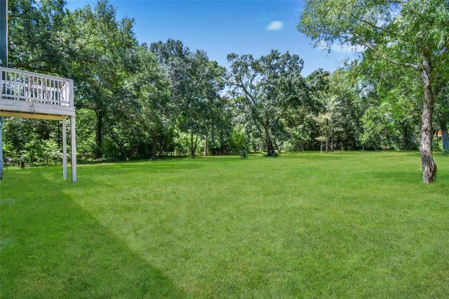 29827 Shady Brook Ln, Magnolia, TX 77355
