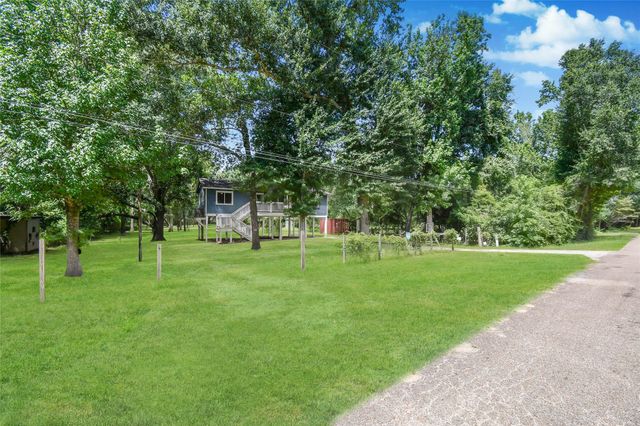 29827 Shady Brook Ln, Magnolia, TX 77355