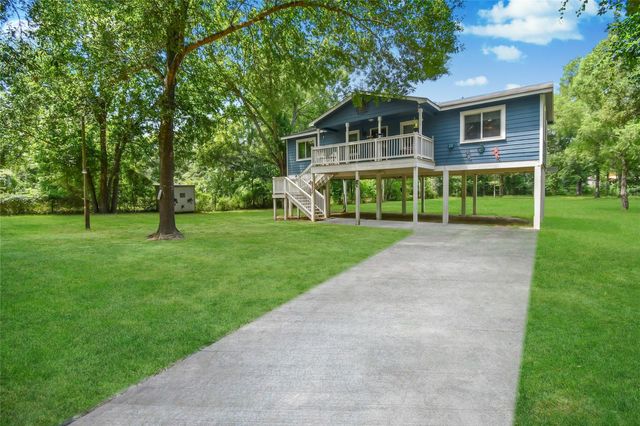 29827 Shady Brook Ln, Magnolia, TX 77355