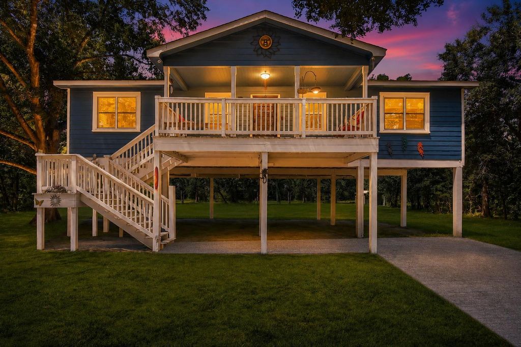 29827 Shady Brook Ln, Magnolia, TX 77355