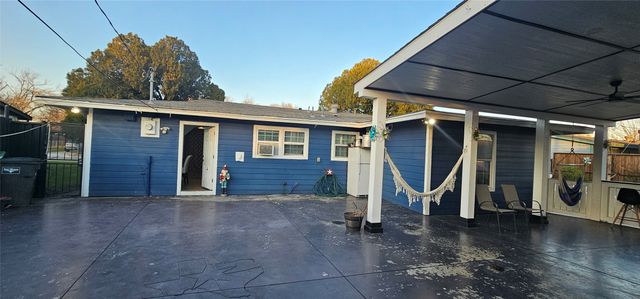 4332 Quails Lane, Fort Worth, TX 76119