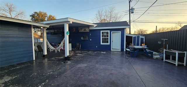 4332 Quails Lane, Fort Worth, TX 76119