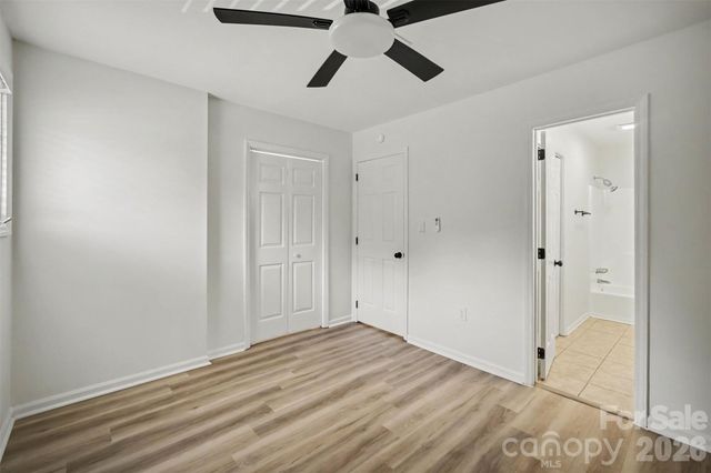 100 Willow Run Drive 33, Gastonia, NC 28056