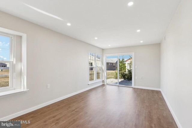 5 CAROL CT, Manchester Township, NJ 08759