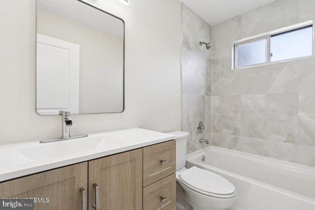 5 CAROL CT, Manchester Township, NJ 08759