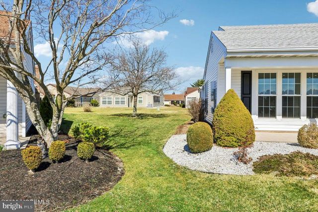 5 CAROL CT, Manchester Township, NJ 08759