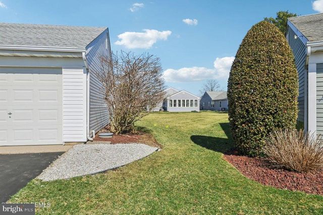 5 CAROL CT, Manchester Township, NJ 08759