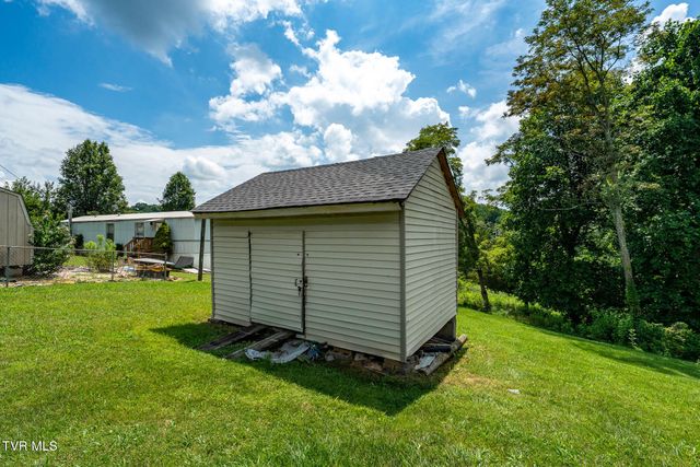 210 Whitaker Road, Jonesborough, TN 37659