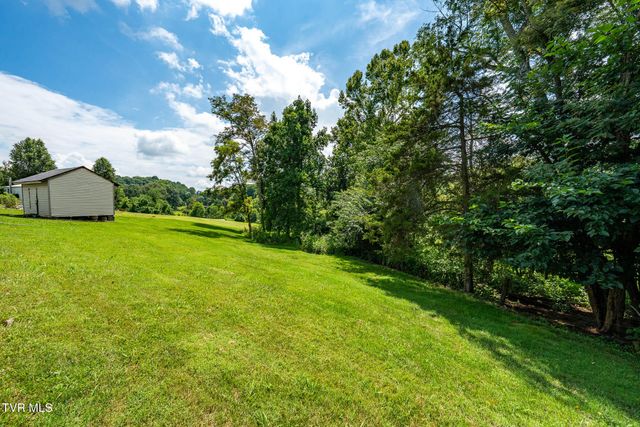 210 Whitaker Road, Jonesborough, TN 37659
