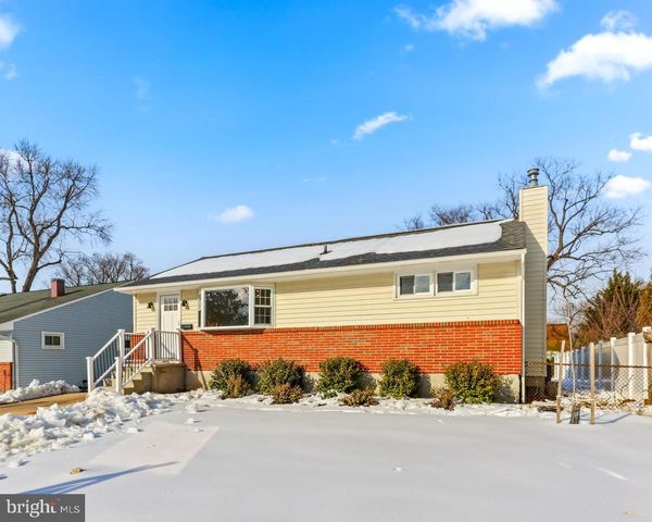 216 SPRING, Lutherville Timonium, MD 21093