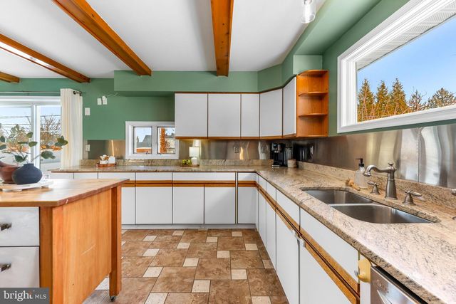 216 SPRING, Lutherville Timonium, MD 21093