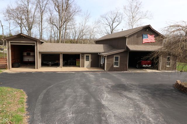 6366 S County Road 100 W, Greensburg, IN 47240