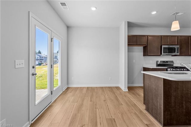 5115 Fallmeade Road, Kernersville, NC 27284