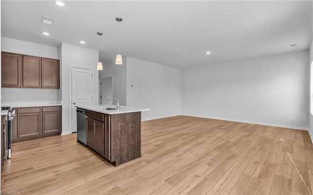 5115 Fallmeade Road, Kernersville, NC 27284