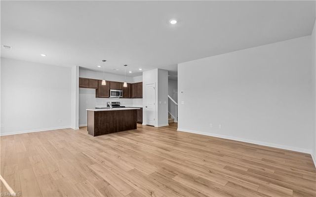 5115 Fallmeade Road, Kernersville, NC 27284