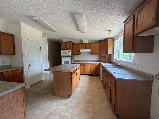 346 Watson Bridge Rd., Kinsey, AL 36303