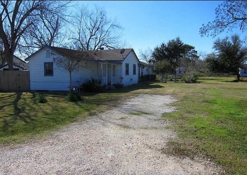 2308 10th Avenue, La Marque, TX 77568