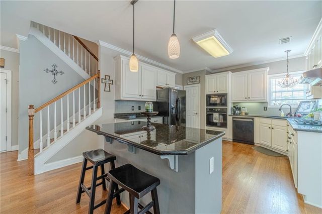 1245 Oakwood Place, Loganville, GA 30052