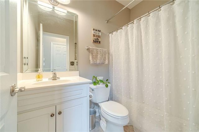 1245 Oakwood Place, Loganville, GA 30052
