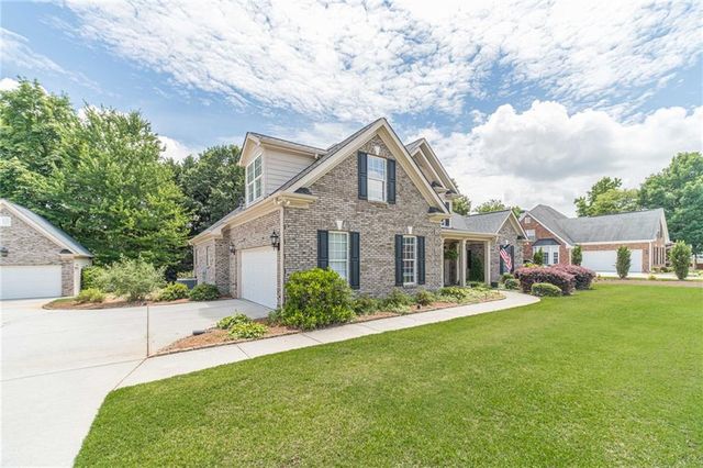 1245 Oakwood Place, Loganville, GA 30052