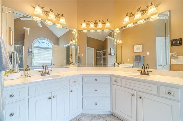 1245 Oakwood Place, Loganville, GA 30052