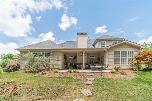 1245 Oakwood Place, Loganville, GA 30052