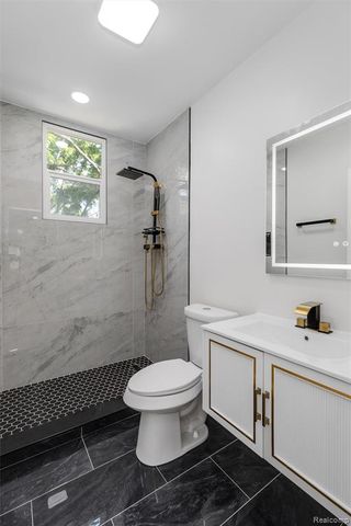 14895 Mapleridge Street, Detroit, MI 48205