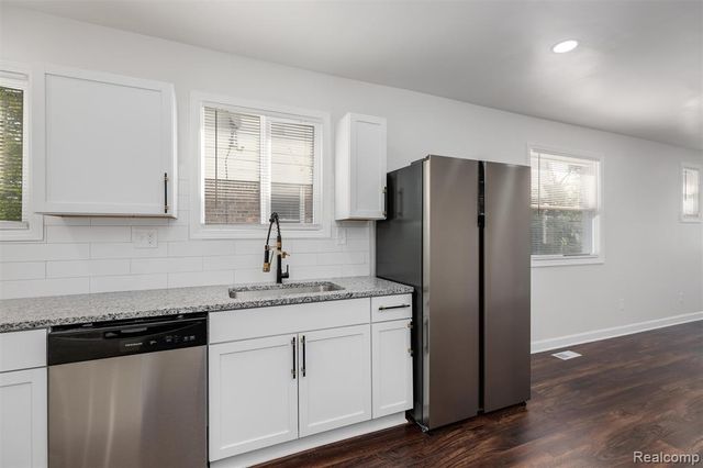 14895 Mapleridge Street, Detroit, MI 48205