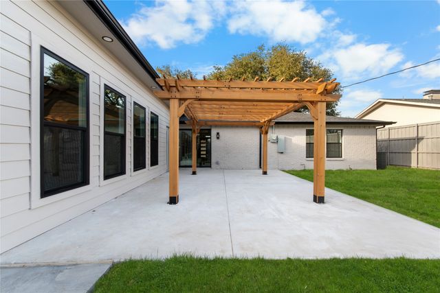 12450 High Meadow Drive, Dallas, TX 75244