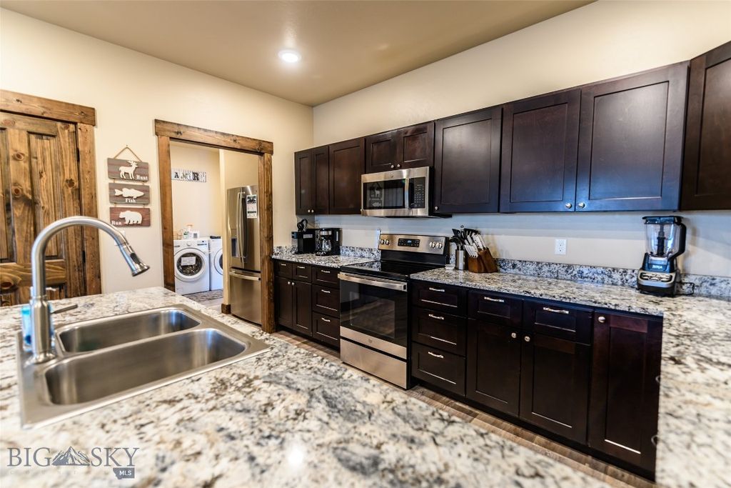 28 Bobcat Trail, Ennis, MT 59729 photo 3