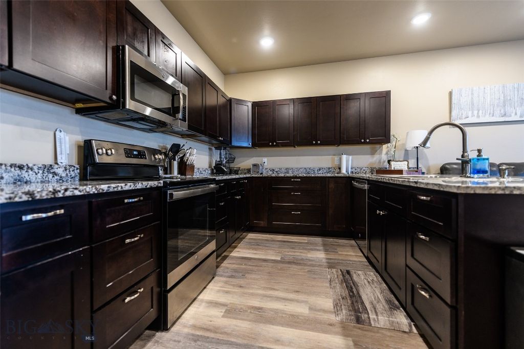 28 Bobcat Trail, Ennis, MT 59729 photo 4