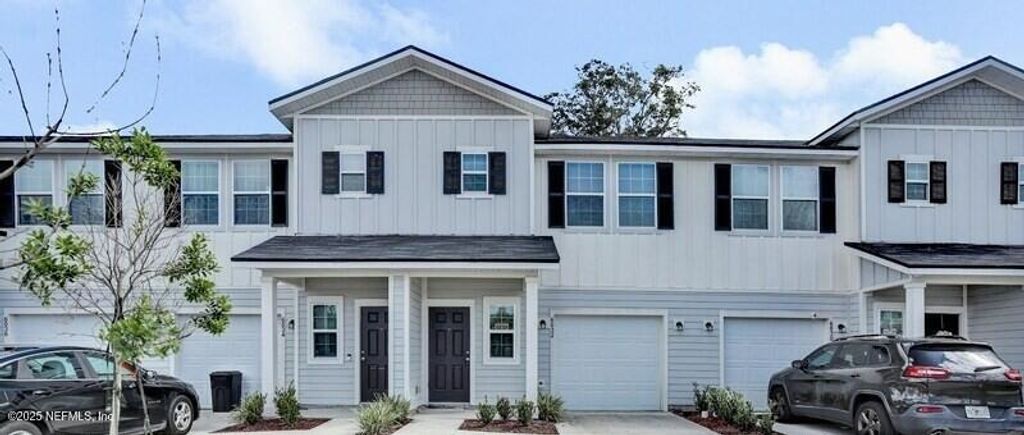 6035 CAROLINES Court, Jacksonville, FL 32277