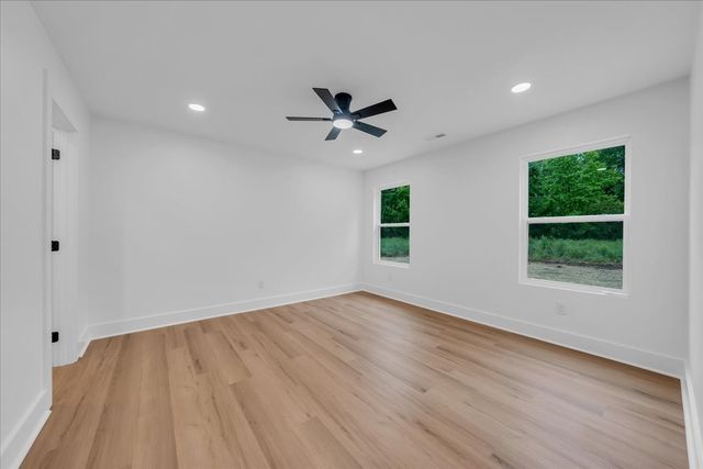 900 East Decherd Street, Tullahoma, TN 37388