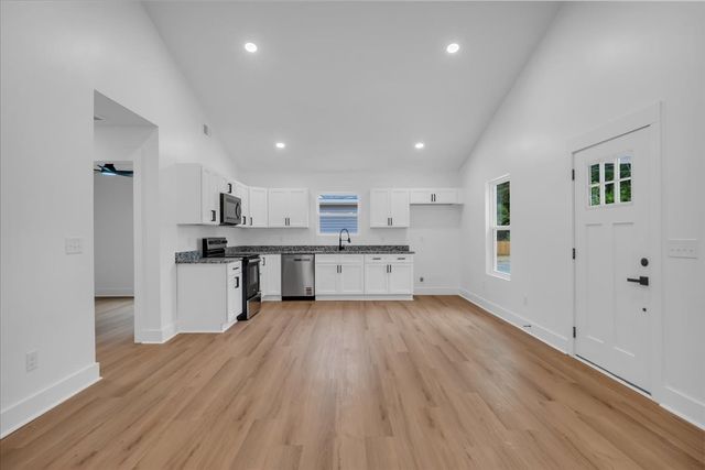 900 East Decherd Street, Tullahoma, TN 37388