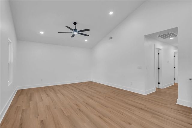 900 East Decherd Street, Tullahoma, TN 37388