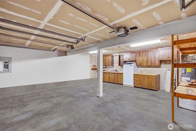 21675 SE 267th Street, Maple Valley, WA 98038