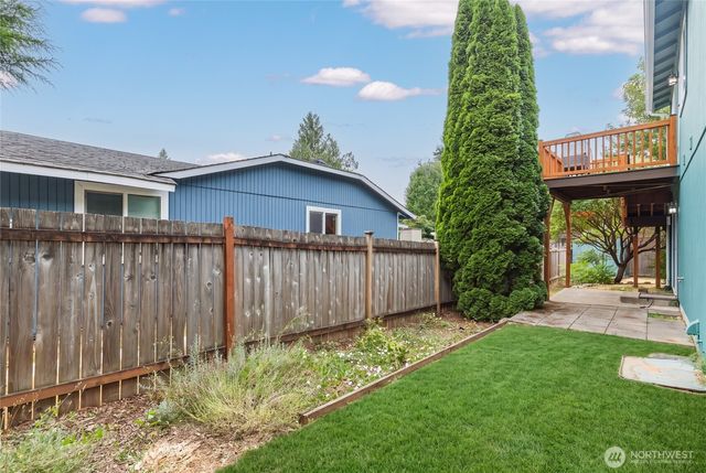 21675 SE 267th Street, Maple Valley, WA 98038