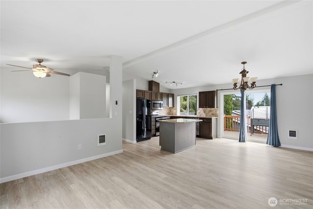 21675 SE 267th Street, Maple Valley, WA 98038