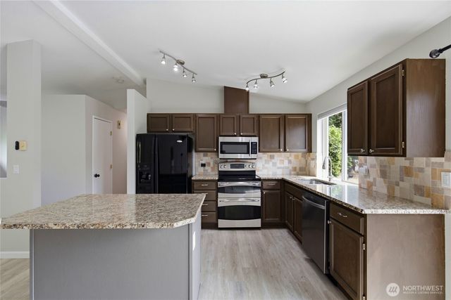 21675 SE 267th Street, Maple Valley, WA 98038