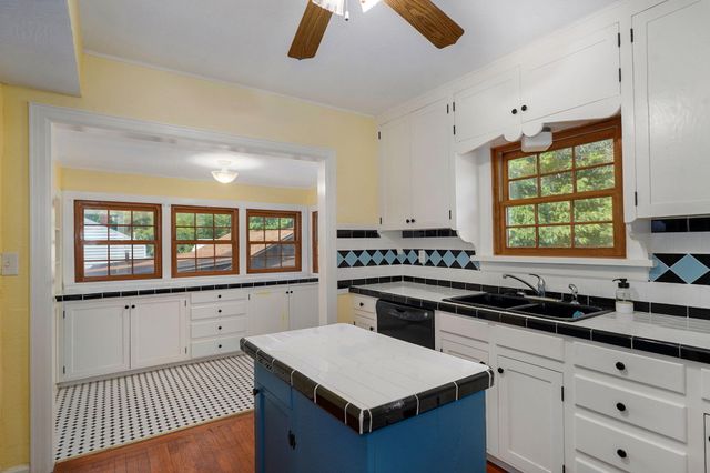 1328 E Bennett Street, Springfield, MO 65804