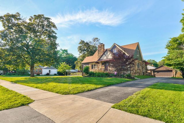 1328 E Bennett Street, Springfield, MO 65804