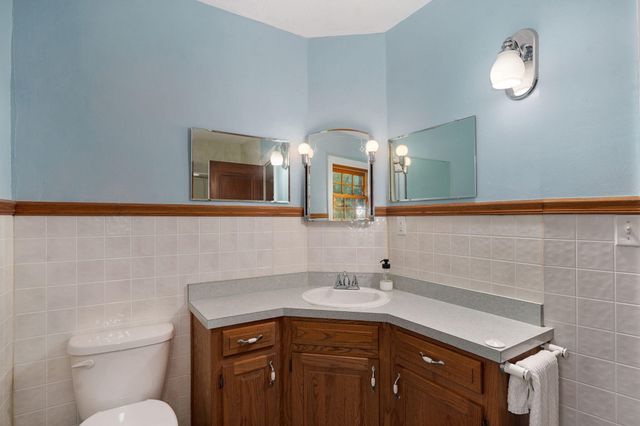 1328 E Bennett Street, Springfield, MO 65804