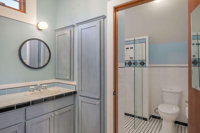1328 E Bennett Street, Springfield, MO 65804