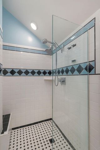 1328 E Bennett Street, Springfield, MO 65804