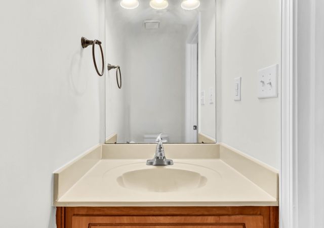 1402 Marla Ct, Clarksville, TN 37042