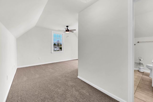 1402 Marla Ct, Clarksville, TN 37042