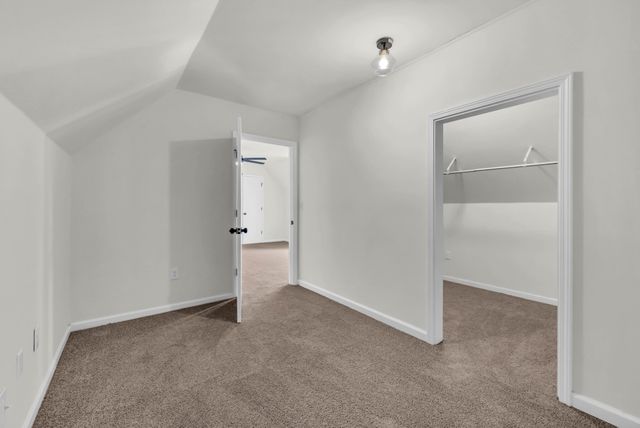 1402 Marla Ct, Clarksville, TN 37042