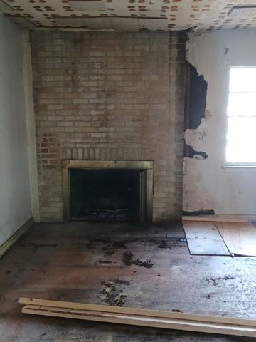 3216 Sharon Street, Dallas, TX 75211